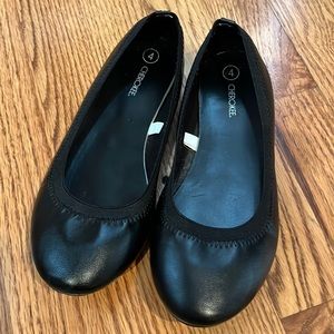 Cherokee slip on black flats